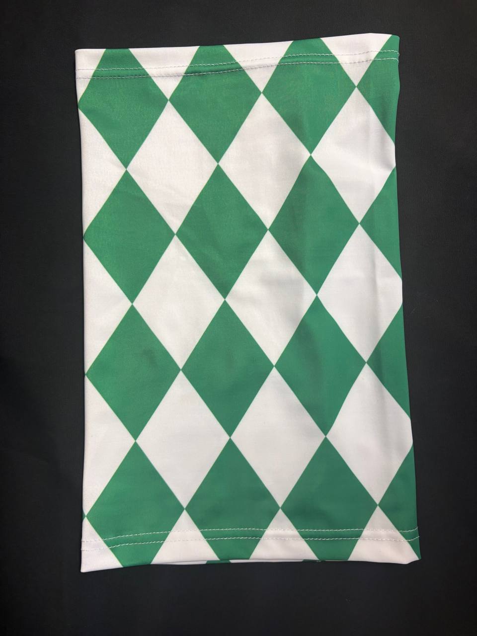 Buff – Grönvit
